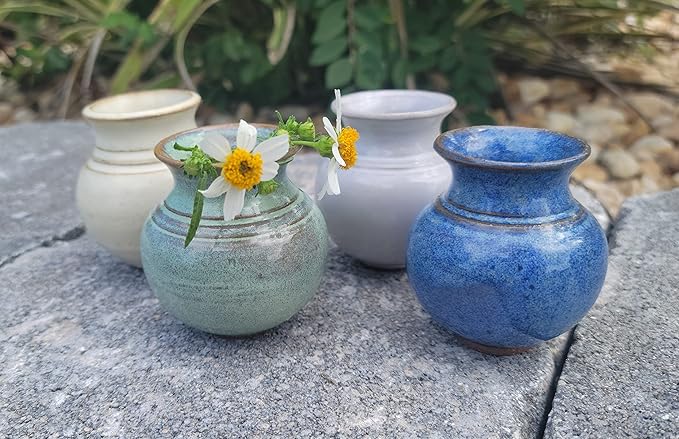 Handcrafted Miniature Ceramic Flower Vase – Thoughtful Mother's Gift with Poem – Ideal for Garden Blooms