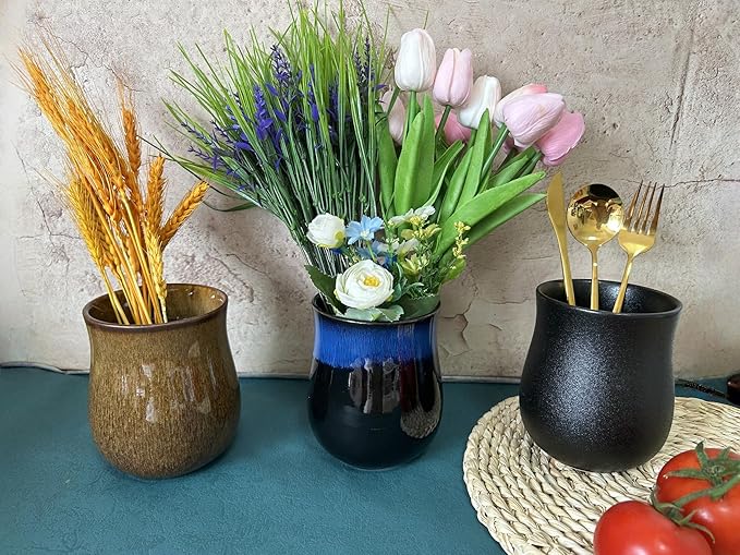 Short Kitchen Utensil Holder for Kitchen Counter, Ceramic Small Utensil Crock & Vase & Holder for Cutlery Spatula Brush Silverware Cooking Utensil Holder (Rustic Brown)